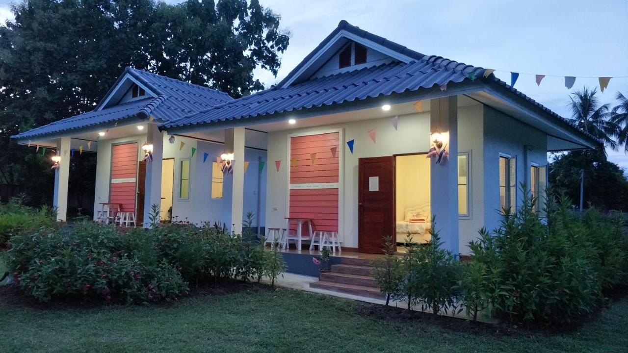הוילה Khuang Kom Pimpisa Garden พิมพิศา การ์เด้นท์ מראה חיצוני תמונה