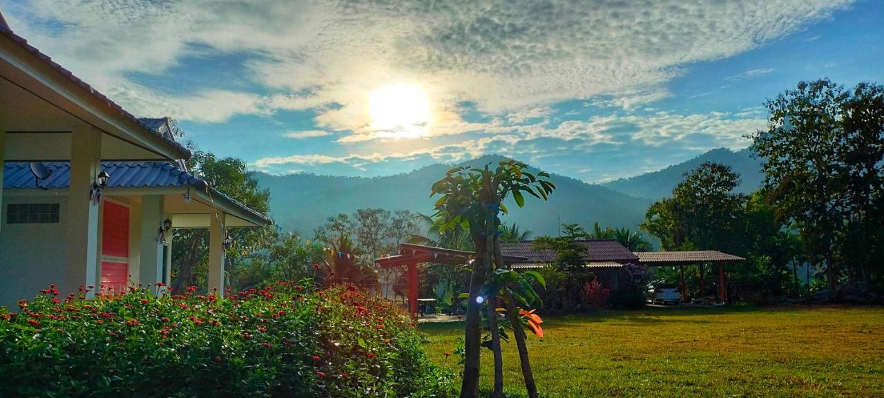 הוילה Khuang Kom Pimpisa Garden พิมพิศา การ์เด้นท์ מראה חיצוני תמונה