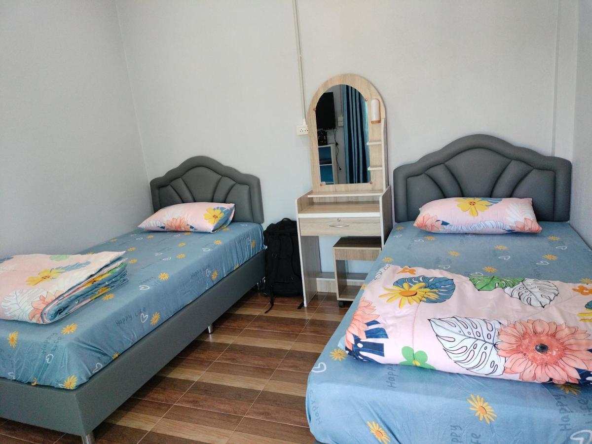 הוילה Khuang Kom Pimpisa Garden พิมพิศา การ์เด้นท์ מראה חיצוני תמונה