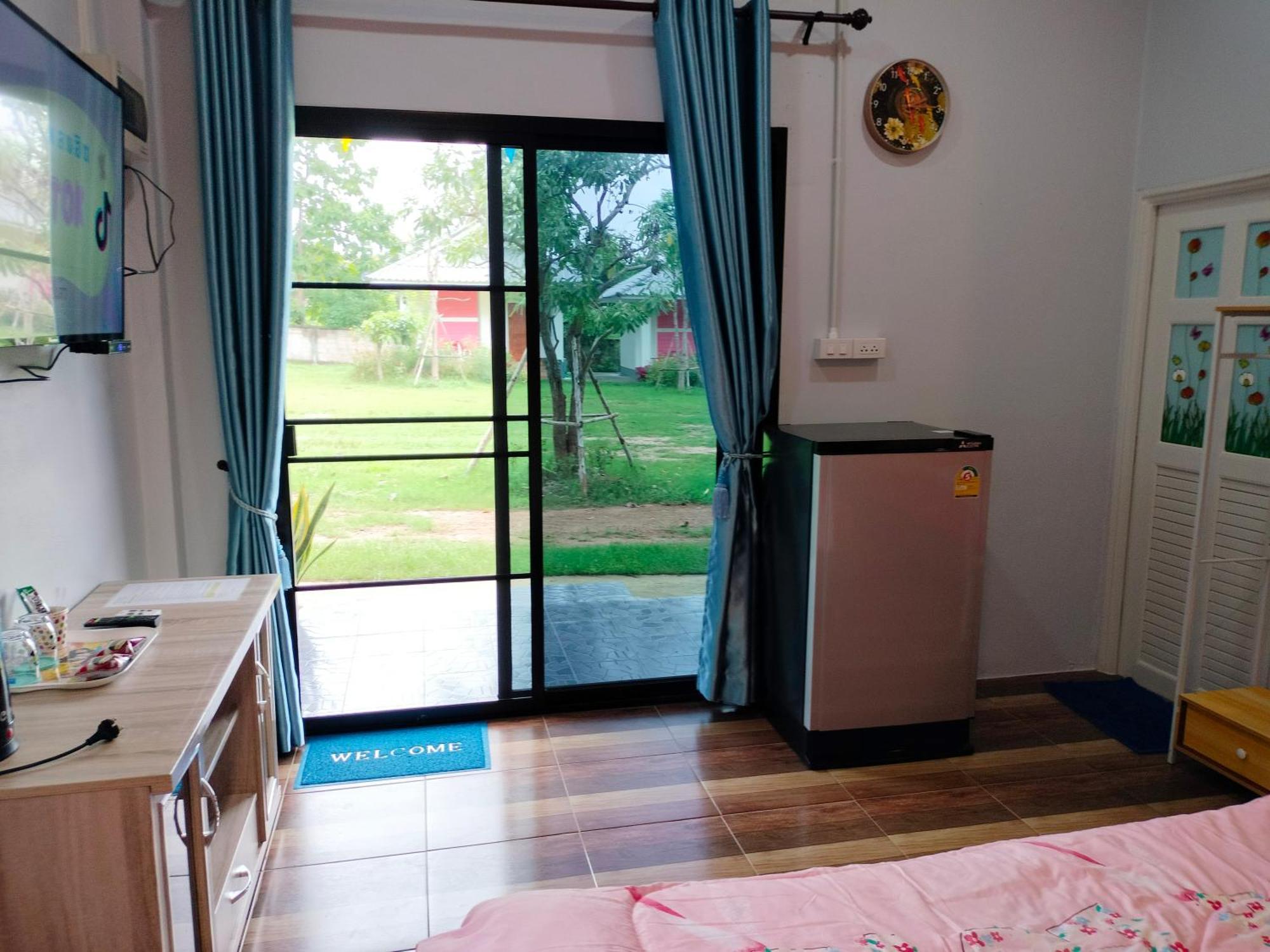 הוילה Khuang Kom Pimpisa Garden พิมพิศา การ์เด้นท์ מראה חיצוני תמונה